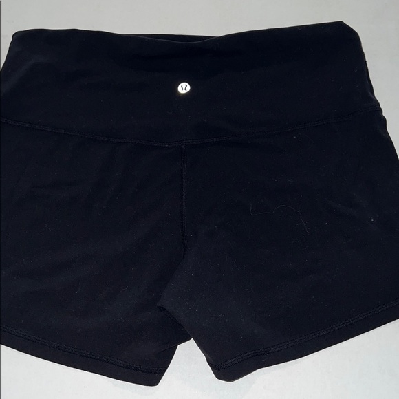 Lululemon align 4” shorts - Picture 2 of 2